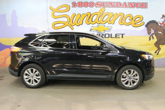 2022 Ford Edge Titanium