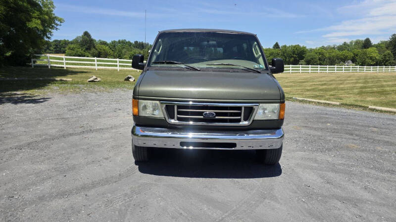 2004 Ford E-Series E-150 XLT