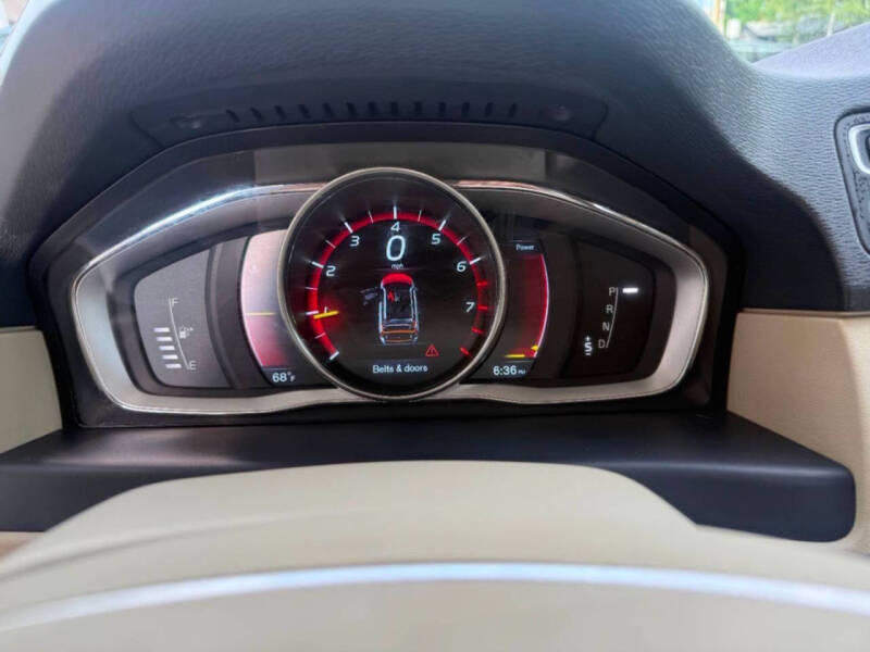 2016 Volvo XC70 T5 Drive-E Platinum