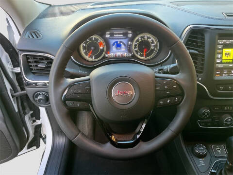 2023 Jeep Cherokee Altitude Lux