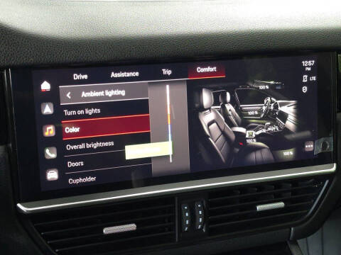 2023 Porsche Cayenne Platinum Edition