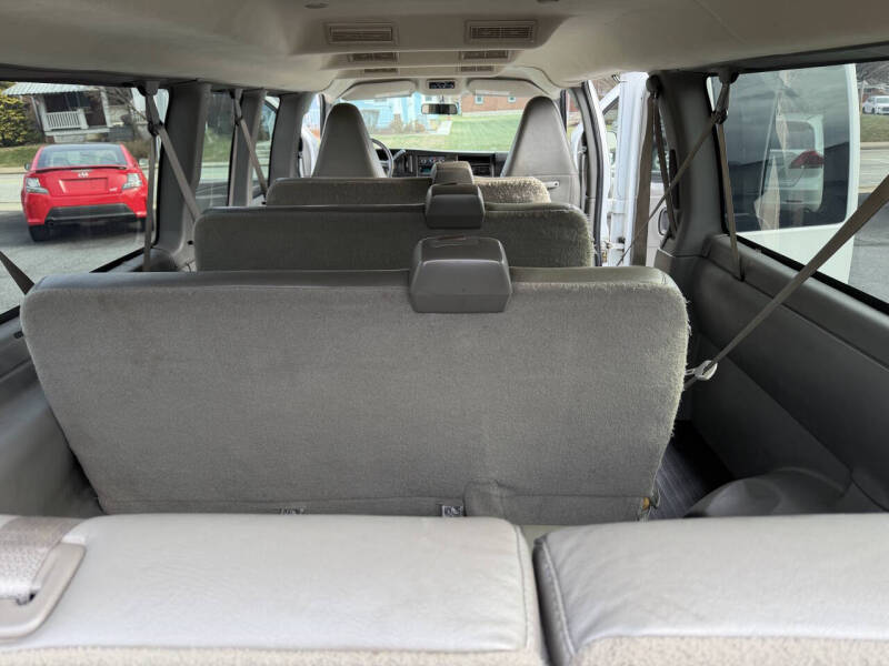 2017 Chevrolet Express LS 3500