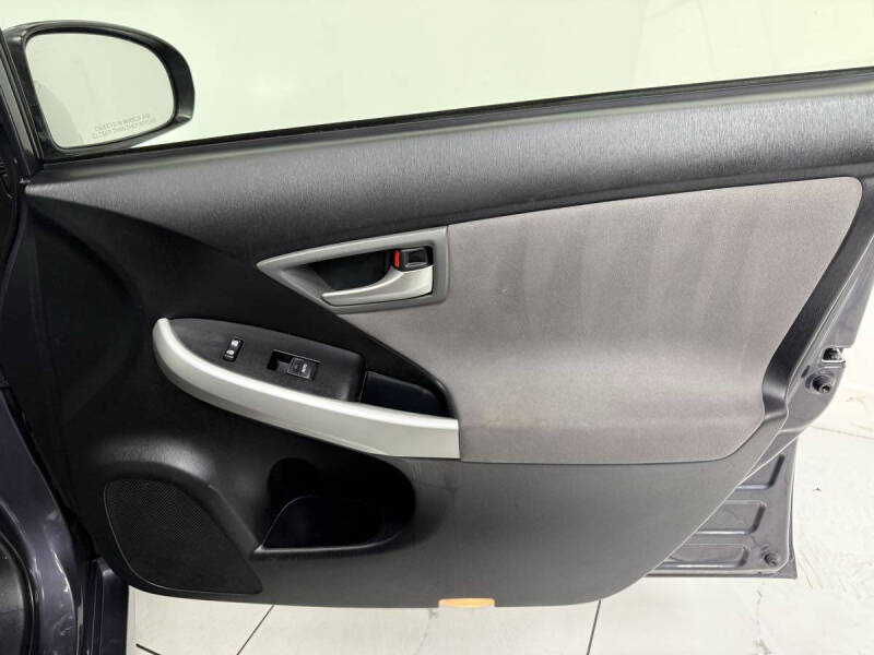 2015 Toyota Prius Three