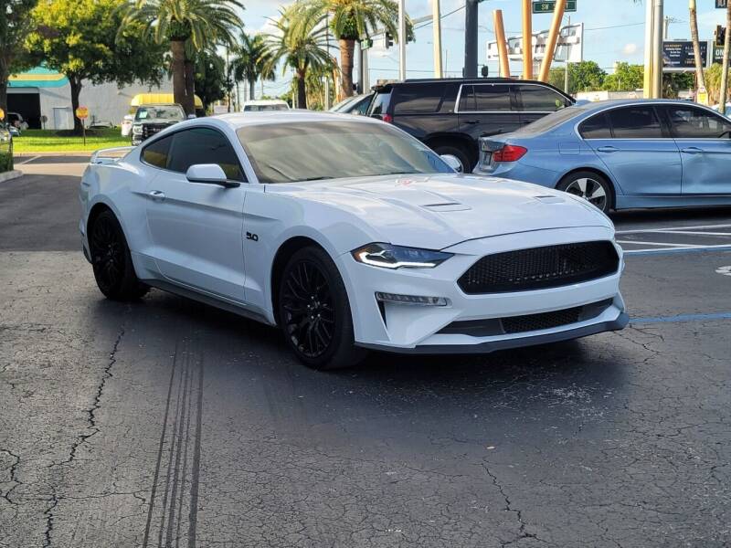 2019 Ford Mustang for sale at United Auto Center in Davie FL