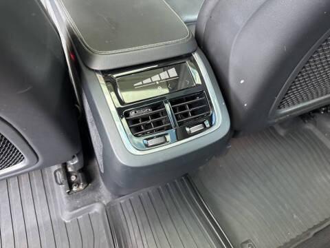 2022 Volvo XC90 T6 Inscription 7-Passenger