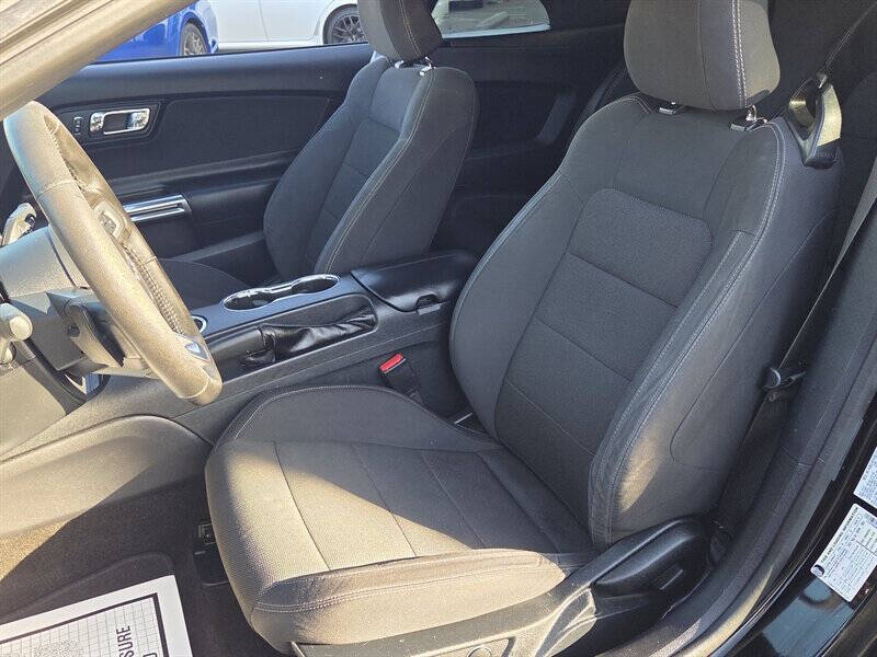 2015 Ford Mustang V6
