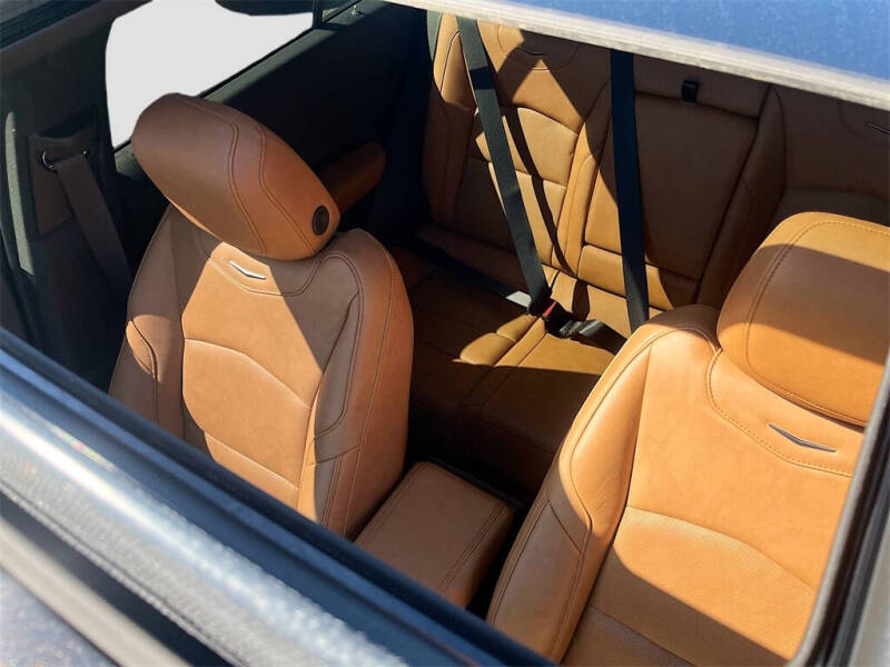 2025 Cadillac XT4 Sport