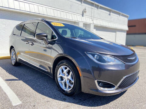 2017 Chrysler Pacifica for sale at Blossom Car Center in Tampa FL