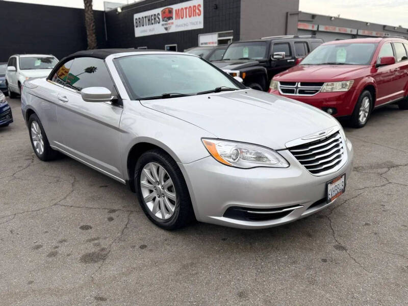 2012 Chrysler 200 Touring