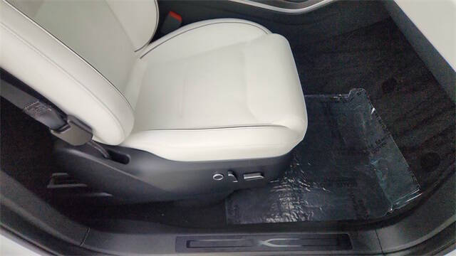 2024 Tesla Model X Plaid