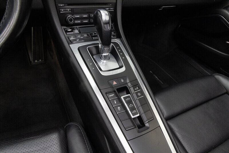 2017 Porsche 911 Carrera