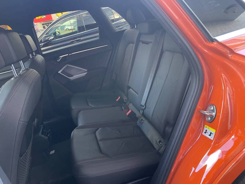 2019 Audi Q3 quattro Premium Plus 45 TFSI