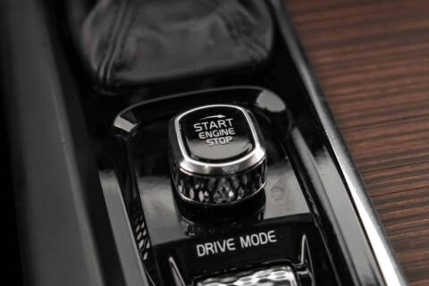 2021 Volvo V60 T5 Momentum