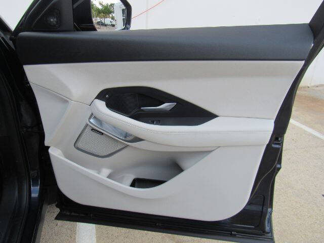 2022 Jaguar E-PACE P250 SE