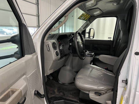 2014 Ford E-Series E-350 SD