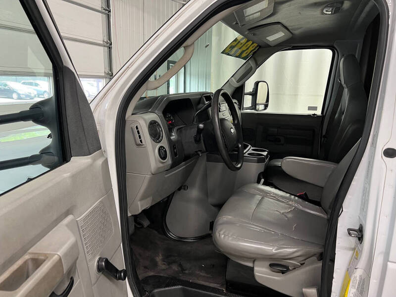 2014 Ford E-Series E-350 SD