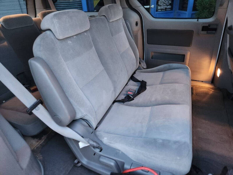 2005 Ford Freestar SES