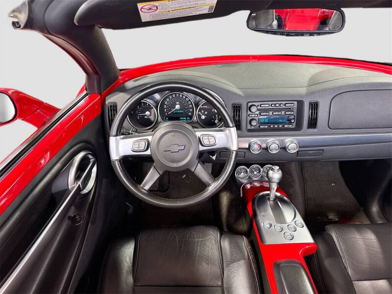 2004 Chevrolet SSR LS