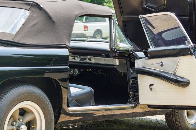 1955 Ford Thunderbird