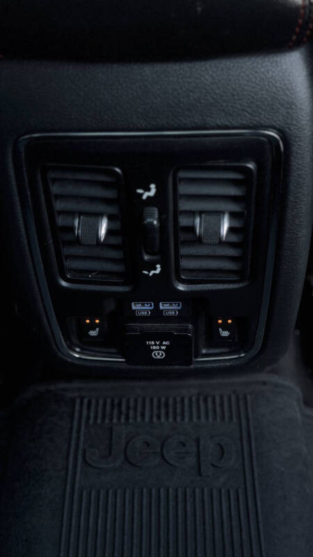 2017 Jeep Grand Cherokee Trailhawk