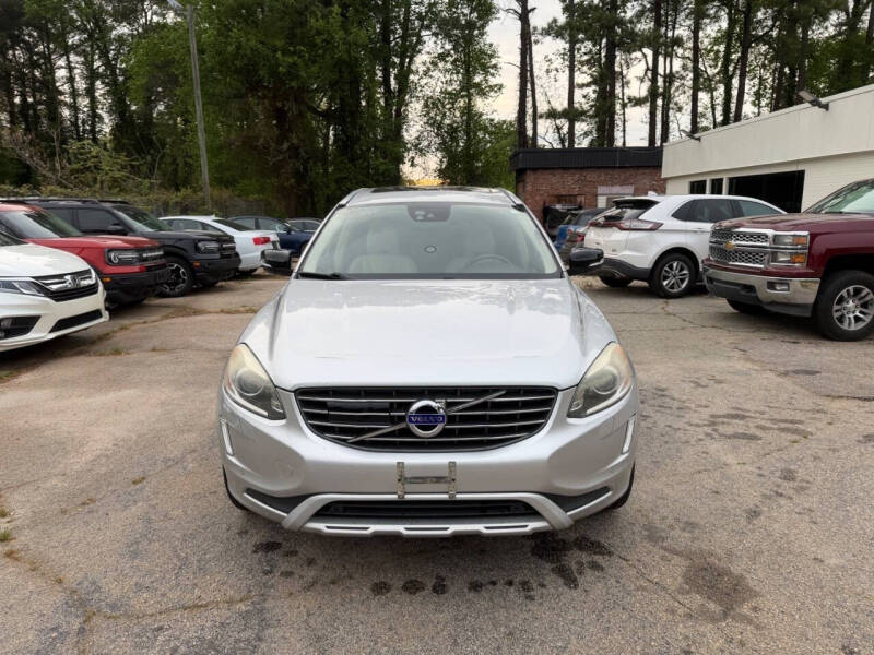 2017 Volvo XC60 T5 Dynamic