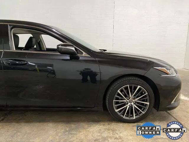2023 Lexus ES 300h