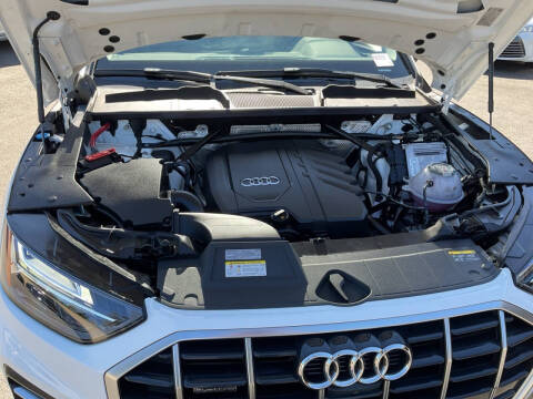 2023 Audi Q5 quattro Premium Plus 40 TFSI