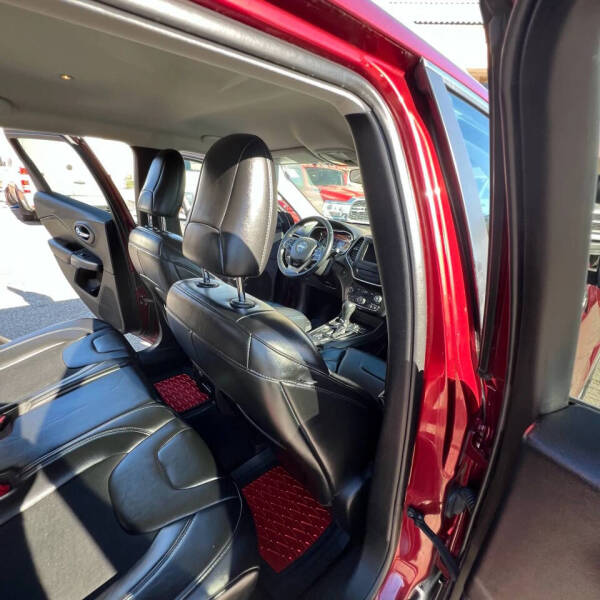 2019 Jeep Cherokee Latitude Plus