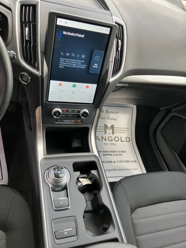 2023 Ford Edge SE