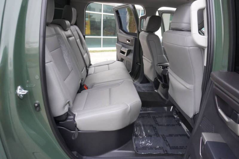 2022 Toyota Tundra SR5