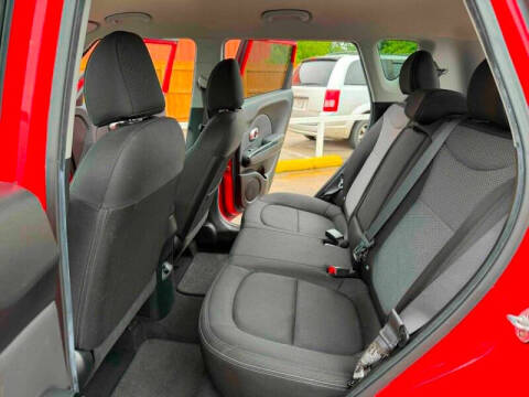 2017 Kia Soul +