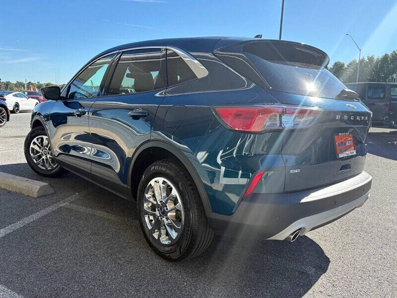 2020 Ford Escape SE