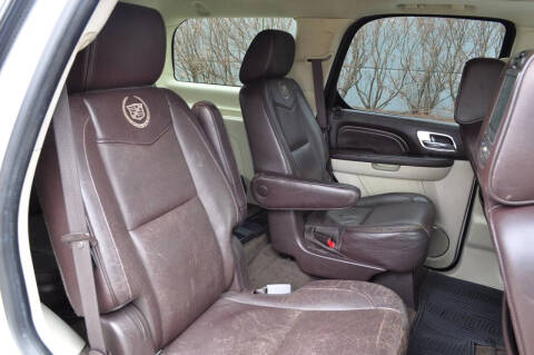 2013 Cadillac Escalade Platinum Edition