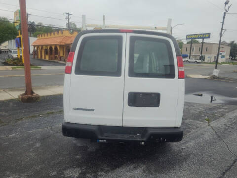 2017 Chevrolet Express 2500