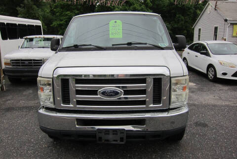 2009 Ford E-Series E-350 SD XLT