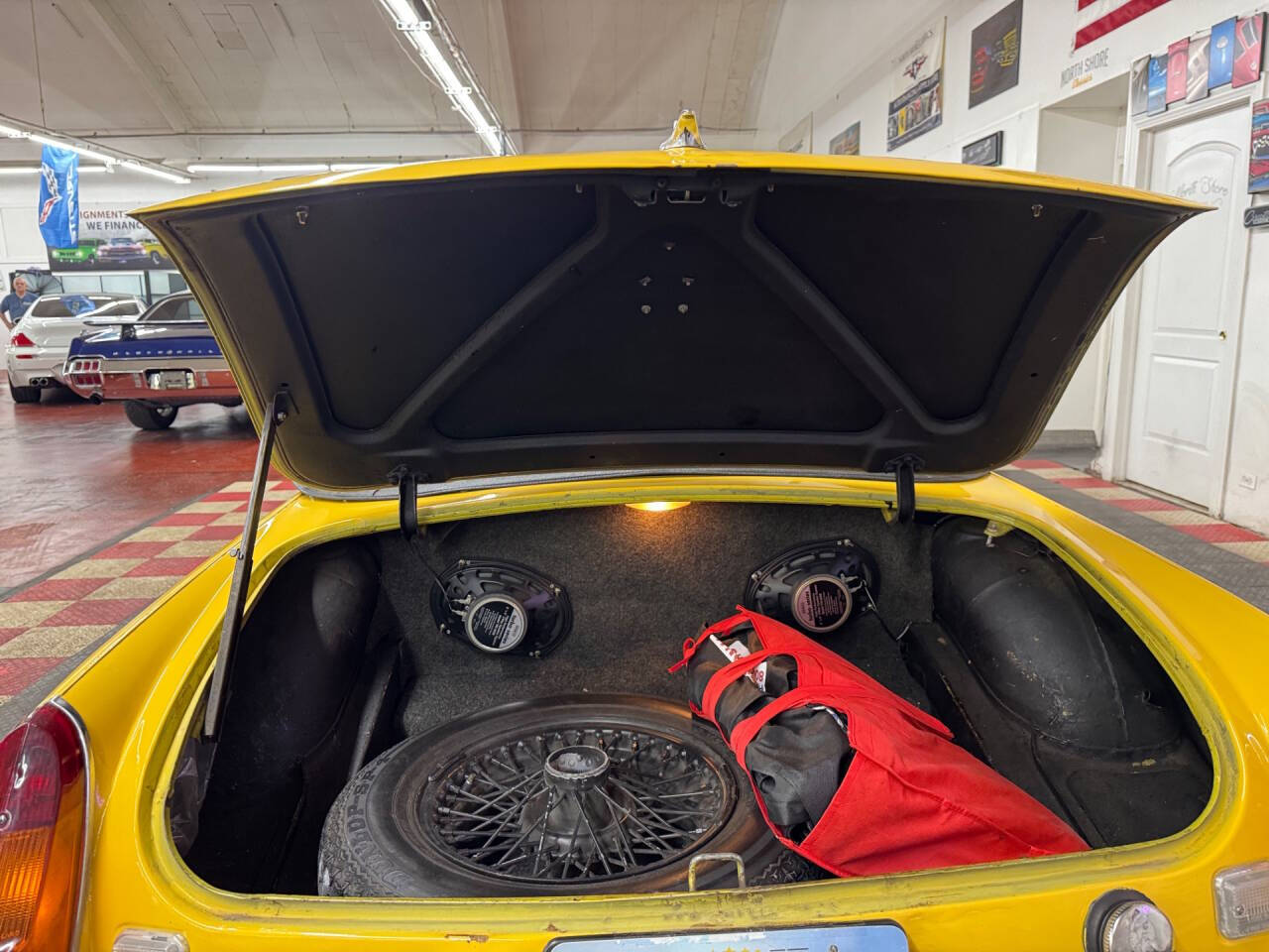 1974 MG MGB 28