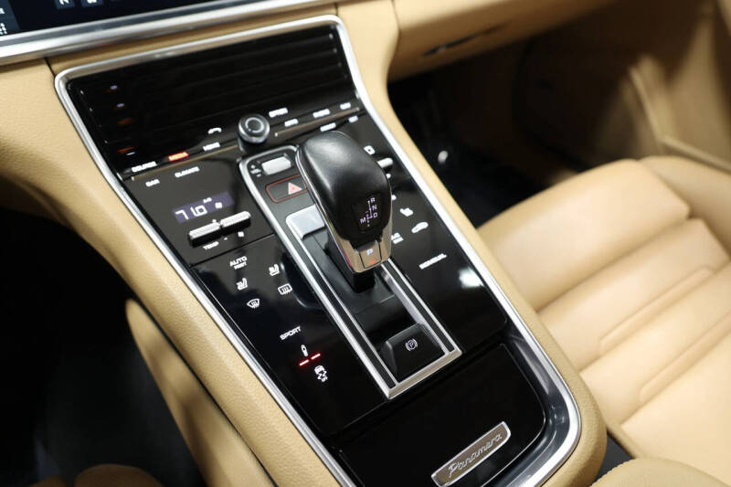 2018 Porsche Panamera