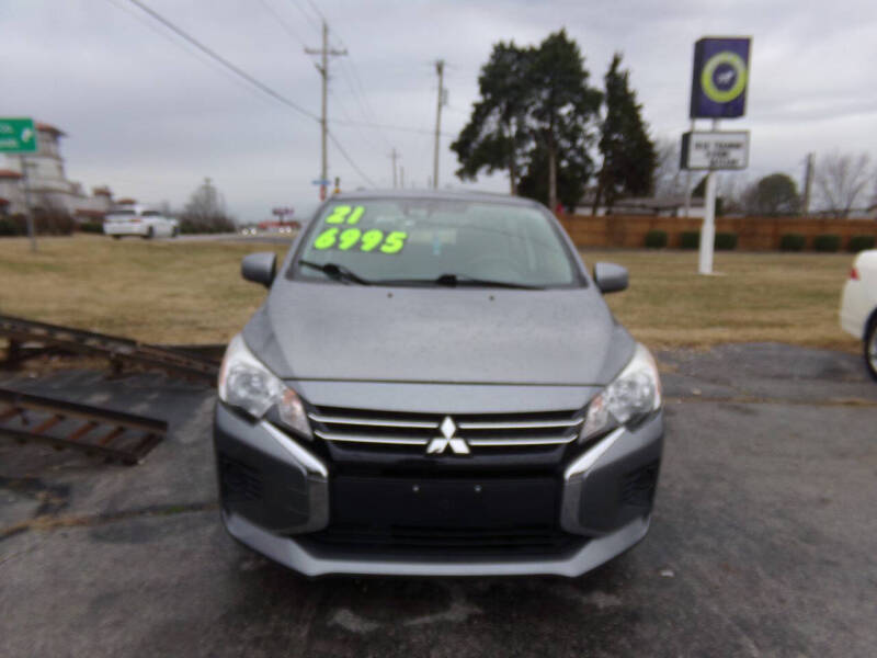 2021 Mitsubishi Mirage ES's photo