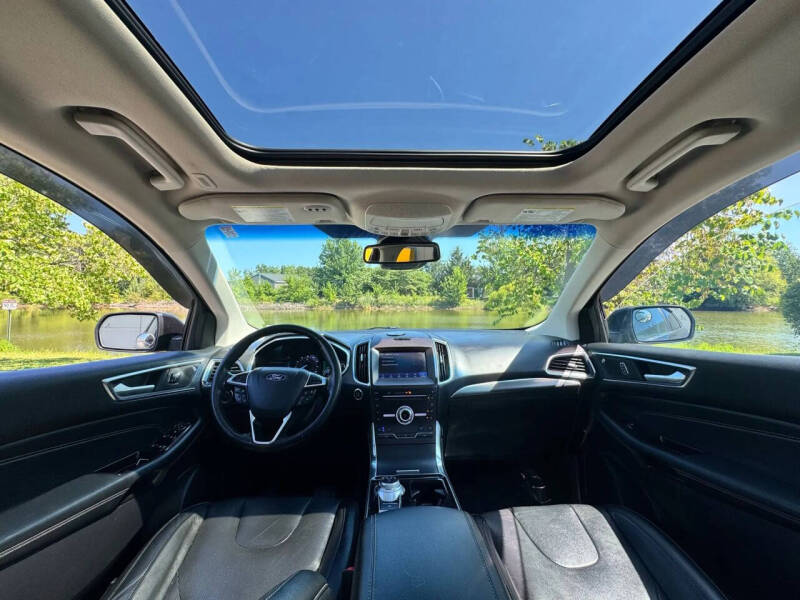 2019 Ford Edge Titanium