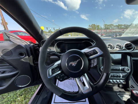 2022 Ford Mustang Mach 1