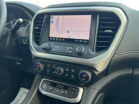 2023 GMC Acadia SLT