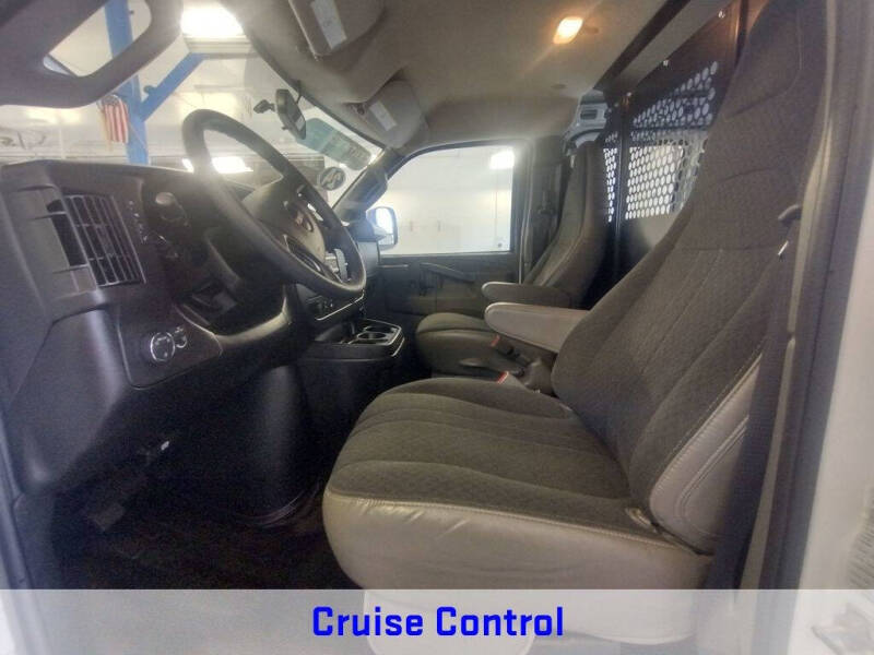 2024 GMC Savana 2500