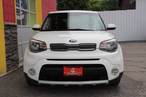 2019 Kia Soul +