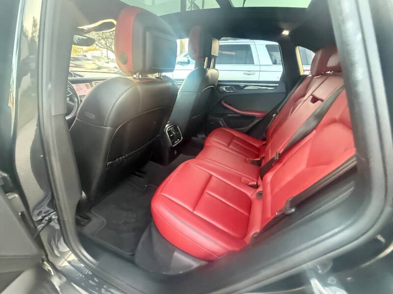 2017 Porsche Macan S