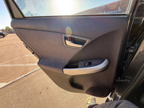 2014 Toyota Prius Two