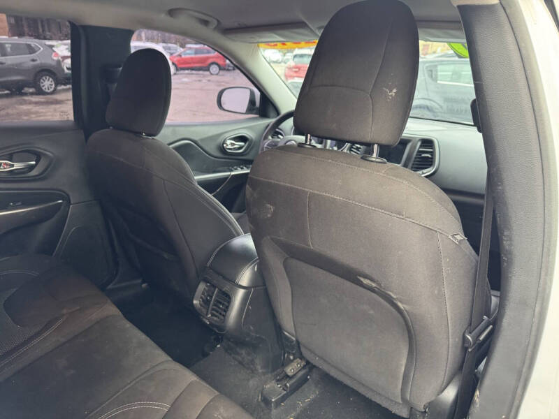 2019 Jeep Cherokee Latitude