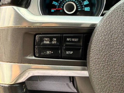 2013 Ford Mustang V6