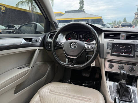 2015 Volkswagen Golf