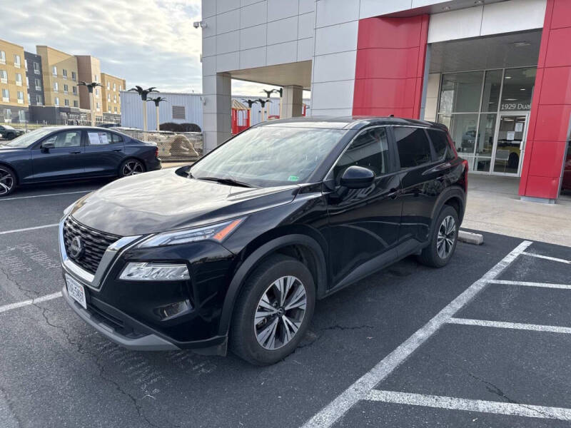 2023 Nissan Rogue SV's photo