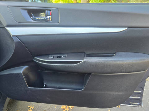 2013 Subaru Outback 2.5i Premium